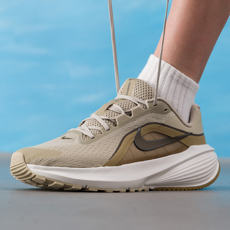 Lightweight Road Running Shoes - Męskie buty Nike, oryginalne, lekkie buty