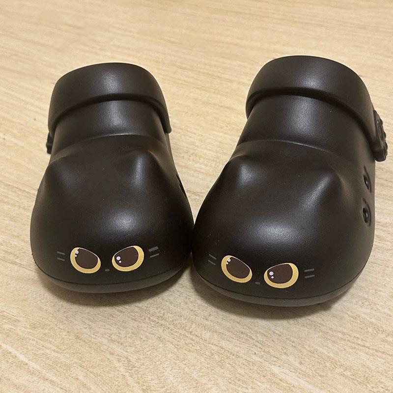 Boots - Nowe kreatywne czarne kapcie w kształcie