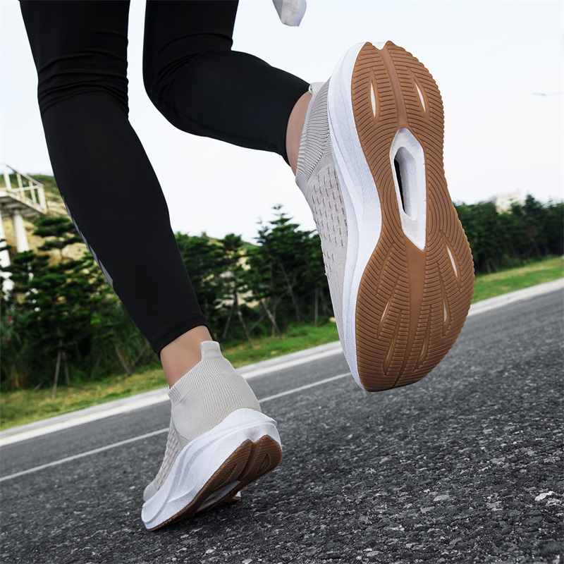 Unisexowe wsuwane buty do bieg – Knit Fabric Lace Up Sneakers recenzja i cena